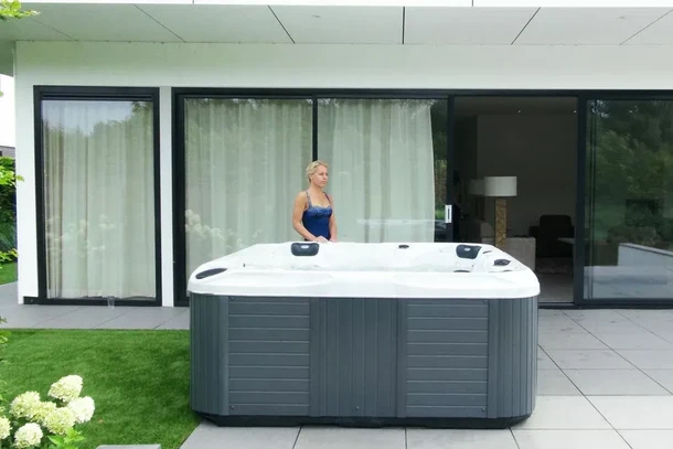 jacuzzi ogrodowe 6 osobowe repose24.webp