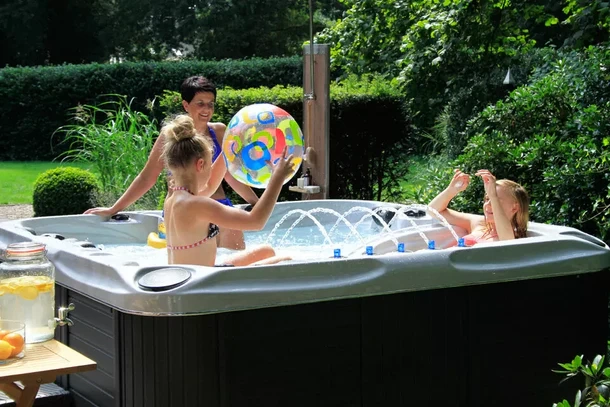 fonteynspas-waterfallen_a6a52bf4-41c4-4ad0-ae49-097a31d2c1cc.webp