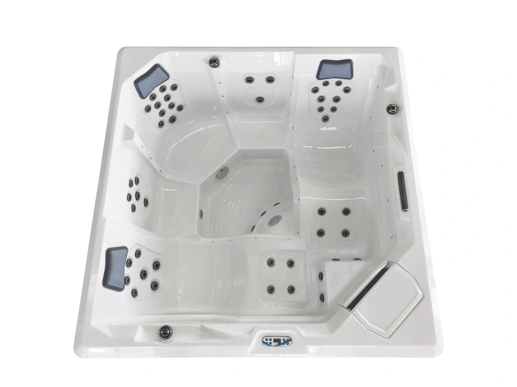 ROVNIJ JACUZZI 5 osobowe2.jpg