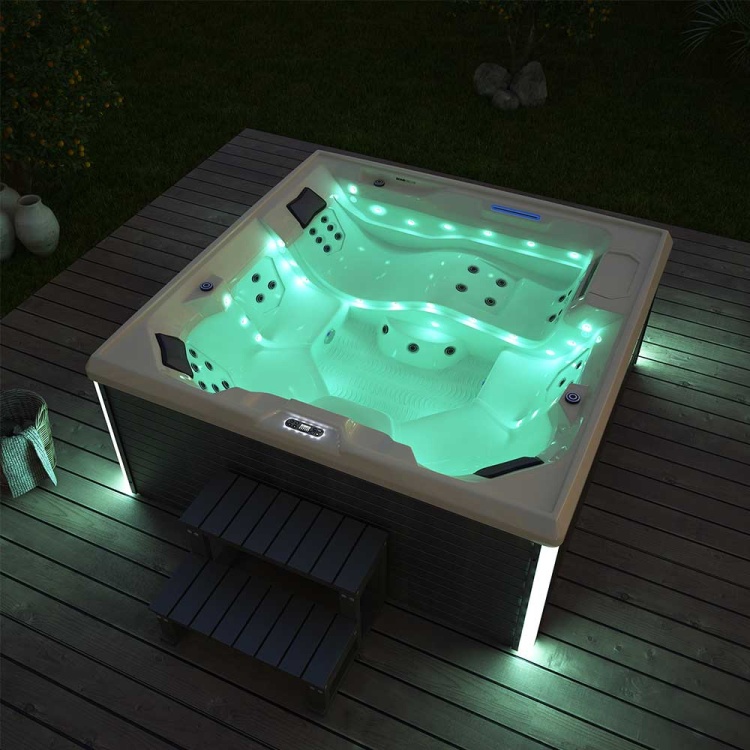 led noc.jpg